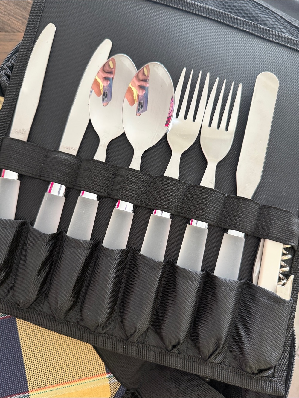 Harry & David Green Insulated Picnic Backpack Cooler Set Plates Glasses Utensils - Picture 7 of 9